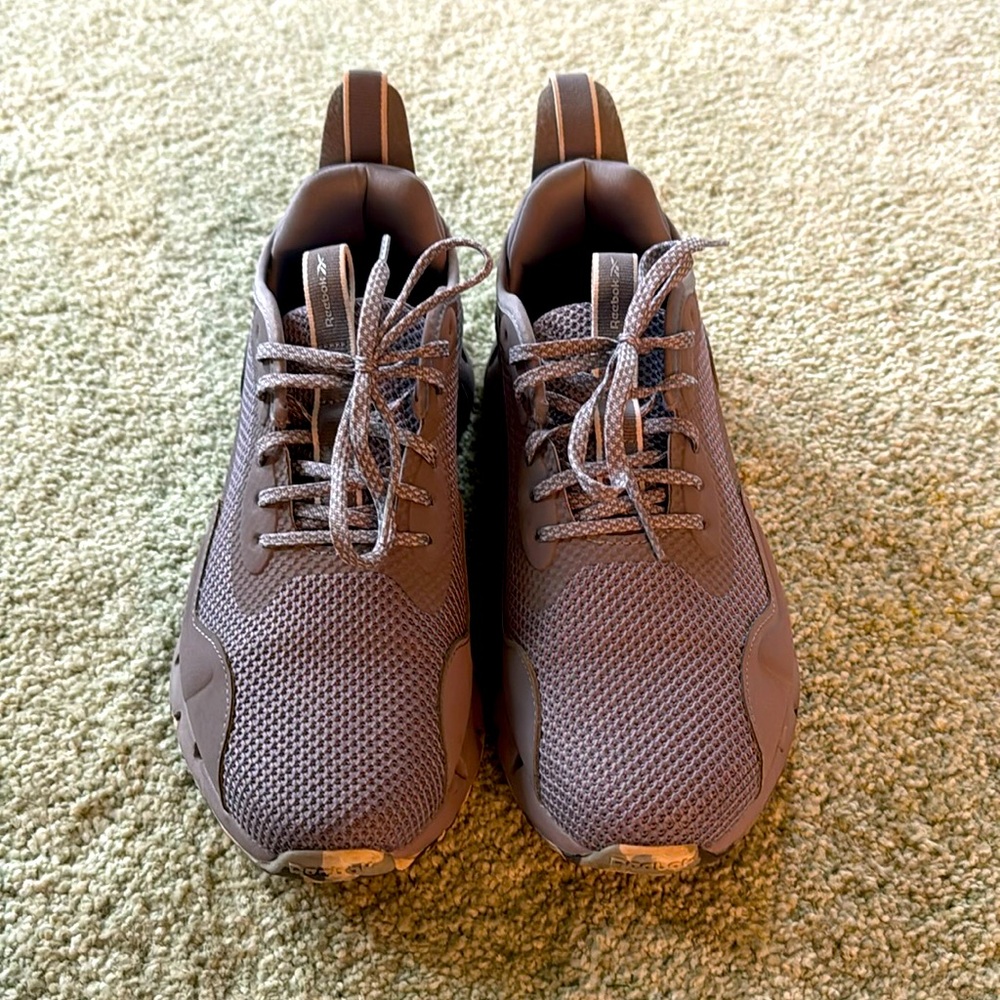 Reebok Zig Dynamica 4.0 Running Shoe - Women’s US 8.5/EUR 39. - worn once. Lilac